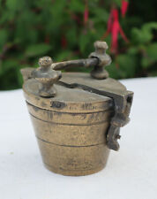 Boite de pesons pile à godets