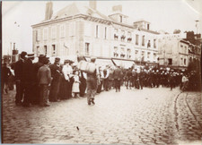 France, défilé militaire, cérémonie "courage et dévouement", devant la buvette e