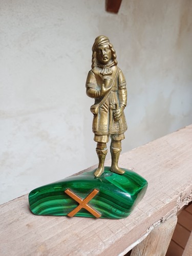 Chasseur russe bronze sur - russe,