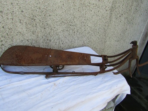 Ancienne voiture pedales - ancienne,