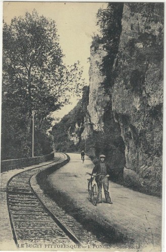 Poncin sous roche - (01),