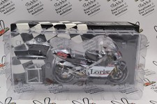 Die Cast " Honda NSR 500 - Loris Capirossi 500 Gp 2001 " MINICHAMPS Échelle 1/1