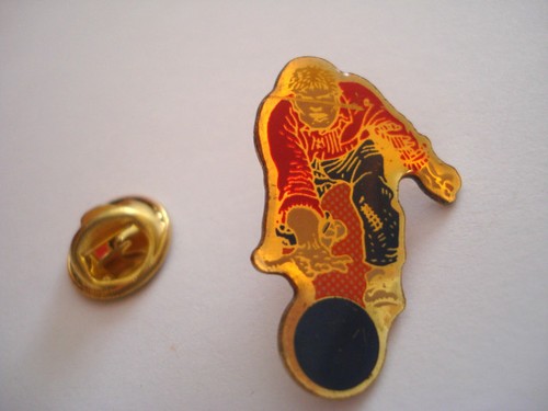 Pins vintage sport joueur - pins,