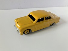 DINKY TOYS FORD SEDAN REF 170  ORIGINAL VINTAGE NO ATLAS