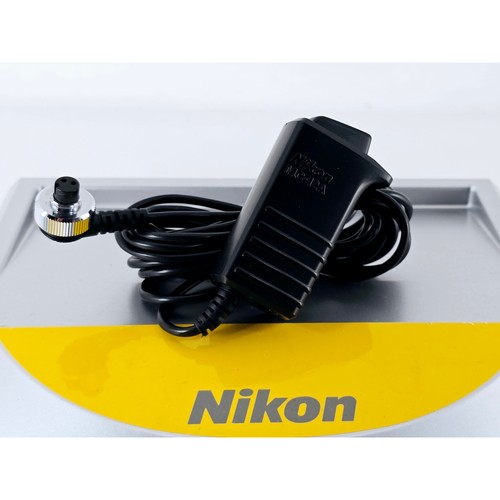 Near mint nikon - [near,