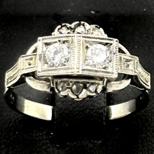 Bague Antique Style Art Déco Vintage En Or Blanc Massif 18K Avec Diamants