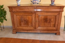 BAHUT DE SALLE A MANGER  en  MERISIER. 185x56x107