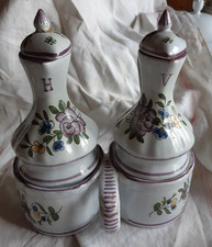 HUILIER VINAIGRIER ET BOUCHONS EN FAIENCE HAUTEUR FLACON 21CM