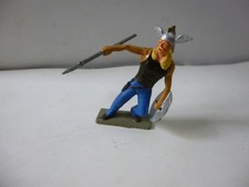 PIETON GAULOIS 7010 LANCE ET BOUCLIER ROND  STARLUX