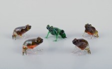 Murano, Italy.  Collection de cinq figurines miniatures en verre de grenouilles