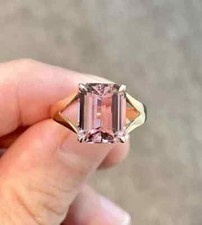 Bague tourmaline créée en laboratoire taille émeraude de 3,10 ct en or jaune ...