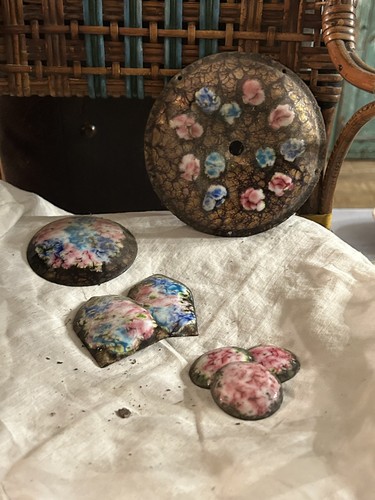 Petits emaux sur cuivre - emaux,