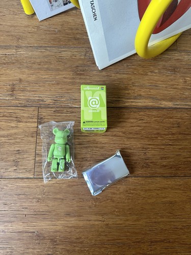 Bearbrick 100 series basic - 49,