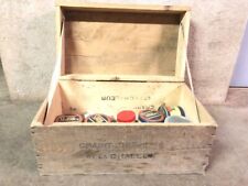 Coffre en bois vintage - Caisse marchandises , munitions ou autres - PETER