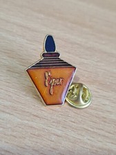 (E2) pin's parfum / Flacon 8ème jour Yves Rocher