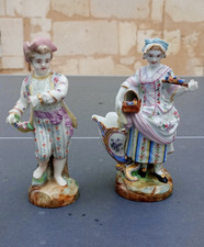 MEISSEN?  Couple en biscuit 19ème siècle .14 CM