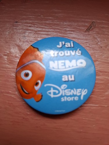 Badge disney disneyland