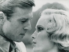 ROBERT REDFORD MIA FARROW THE