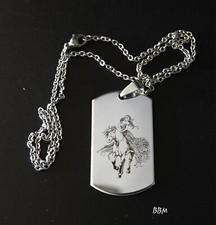 Pendentif en inox gravé