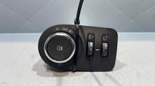 Commande de phare OPEL CORSA E 13470443