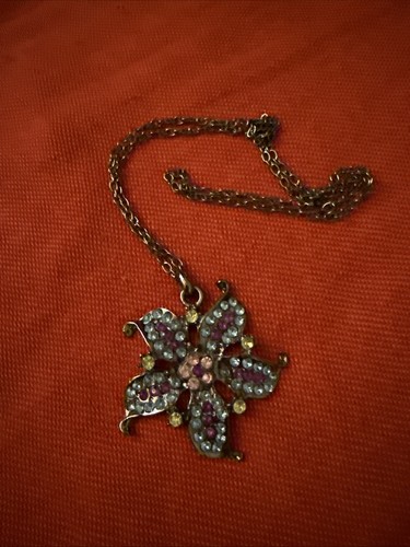 Superbe medaillon cuivre - superbe,