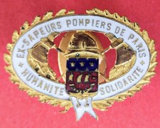 Insignes de l'association des ex-sapeurs pompiers de Paris - ca 1920