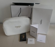 CHANEL trousse La collection &
