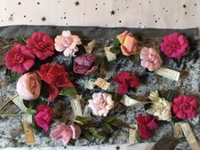 Gros Lot De 14 fleurs en tissu vintage pour modiste, chapeau, Costumes Théâtre