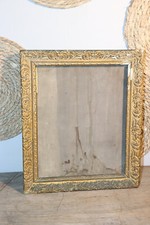 Ancien cadre en bois et stuc doré XIXè vendu en l'état