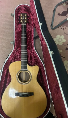 Lakewood m32custom acoustic - lakewood,