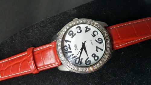 Vintage qtz red black - pc,