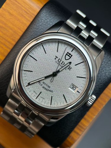 Tudor sliver linen dial - sliver,