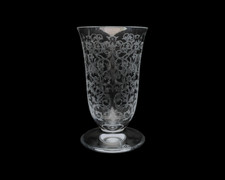 Vase en cristal de Baccarat gravé à l'acide modèle Erna signé années 1950