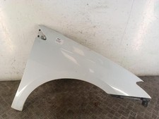 Aile avant droit RENAULT LAGUNA 3 PHASE 1 BREAK 631000032R