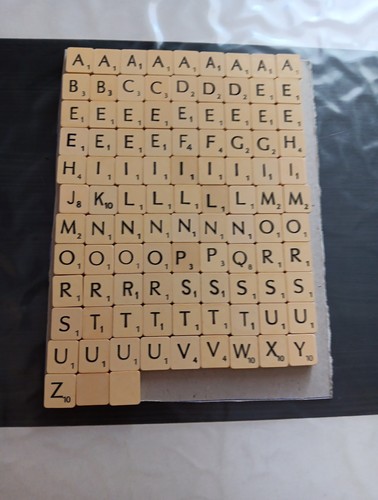 Lettres scrabble - de,