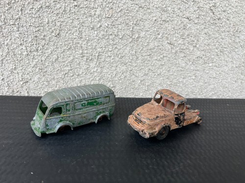 Lot deux anciens petits - lot,