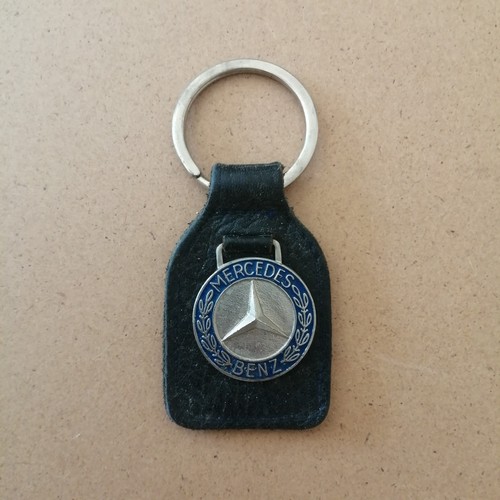 Ancien porte clé - porte, mercedes