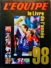SPORT FOOTBALL LE LIVRE DE