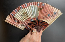 Éventail en papier décor