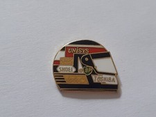 pins automobile F1 casque