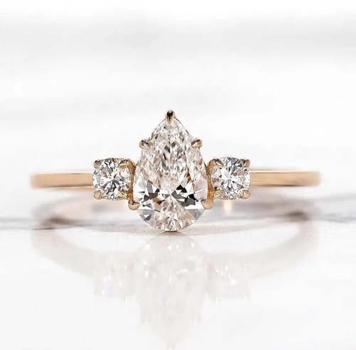 40ct pear cut real - 3.40ct,