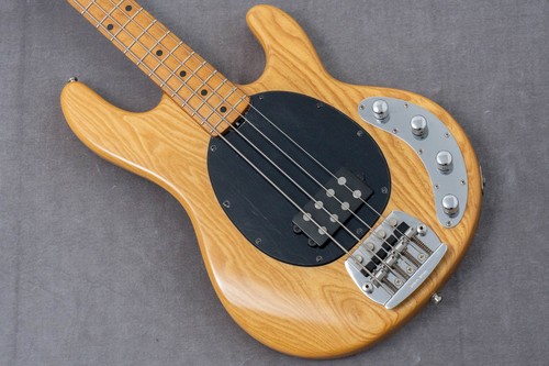 Ernie ball music man stingray - ball,