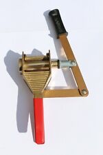  BOUCHONNEUSE SANBRI  EN LAITON ET EN BON ETAT