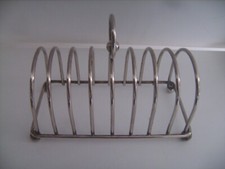 Porte-toasts en métal argenté à 8 emplacements TBE - 18,5 X 9,5 X 13,5 cm