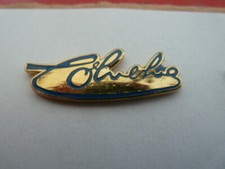 PIN'S   COLUCHE   /  SIGNATURE