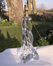 04L1 ANCIEN GRAND PIED DE LAMPE CRISTAL BACCARAT SIGNE TORSADE HAUTEUR 34,5 CM