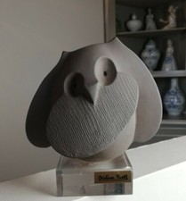 Statuette Hibou en terre cuite signée Christina Puell