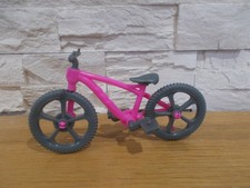 vélo  pour poupée shelly soeur de barbie