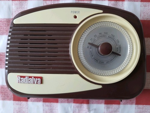 Poste radio style - , rétro