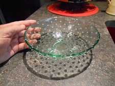 Ancien petit Plat Verre Vert Centre de Table sur Meuble Plateau à Fruits Tripode